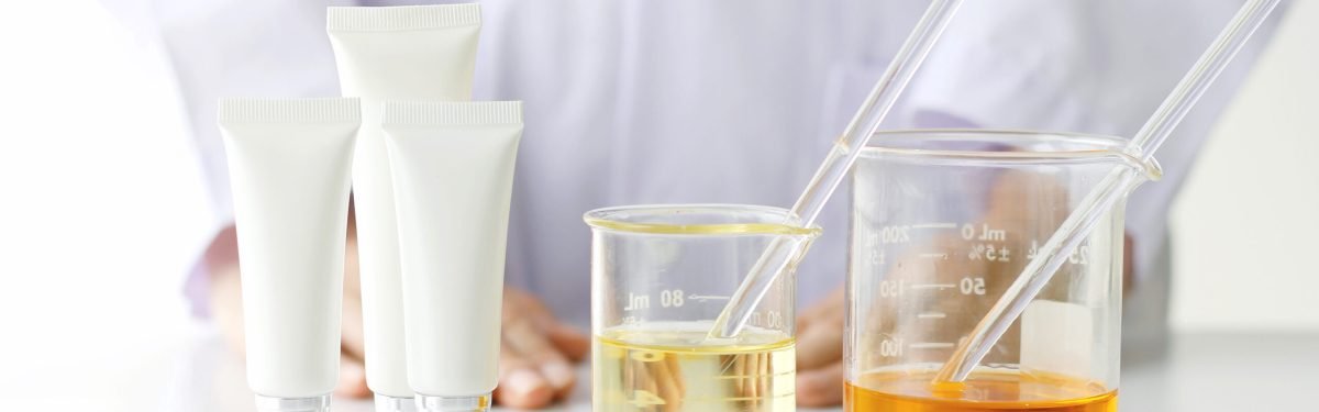 Beauty product concept, Doctor and medicine experiments, Pharmac Beauty product concept, Doctor and medicine experiments, Pharmacist formulating the chemical for cosmetic, Cosmetic bottle containers, Blank label for branding mock-up.